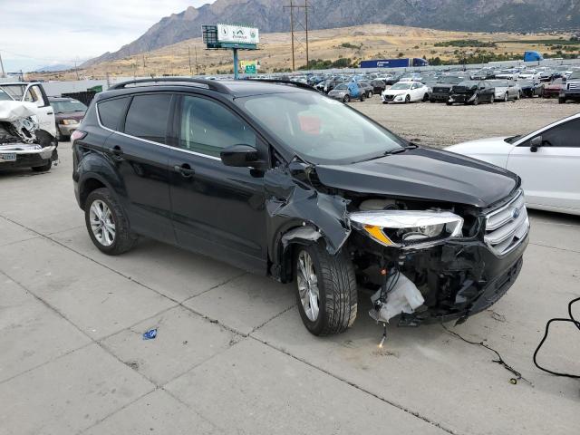  FORD ESCAPE 2018 Чорний