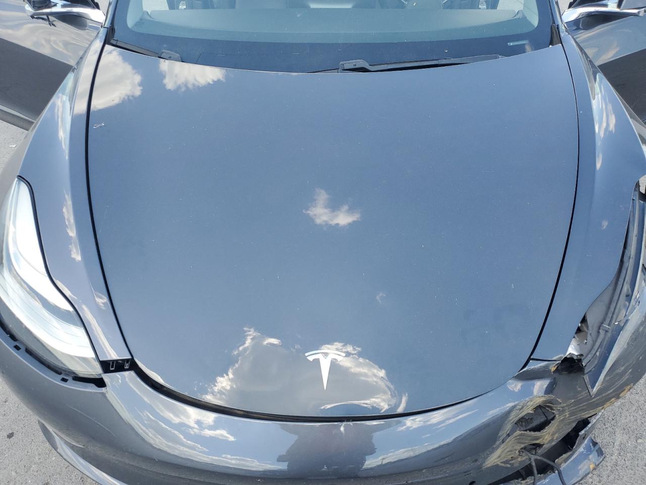 5YJ3E1EA0JF077542 2018 Tesla Model 3