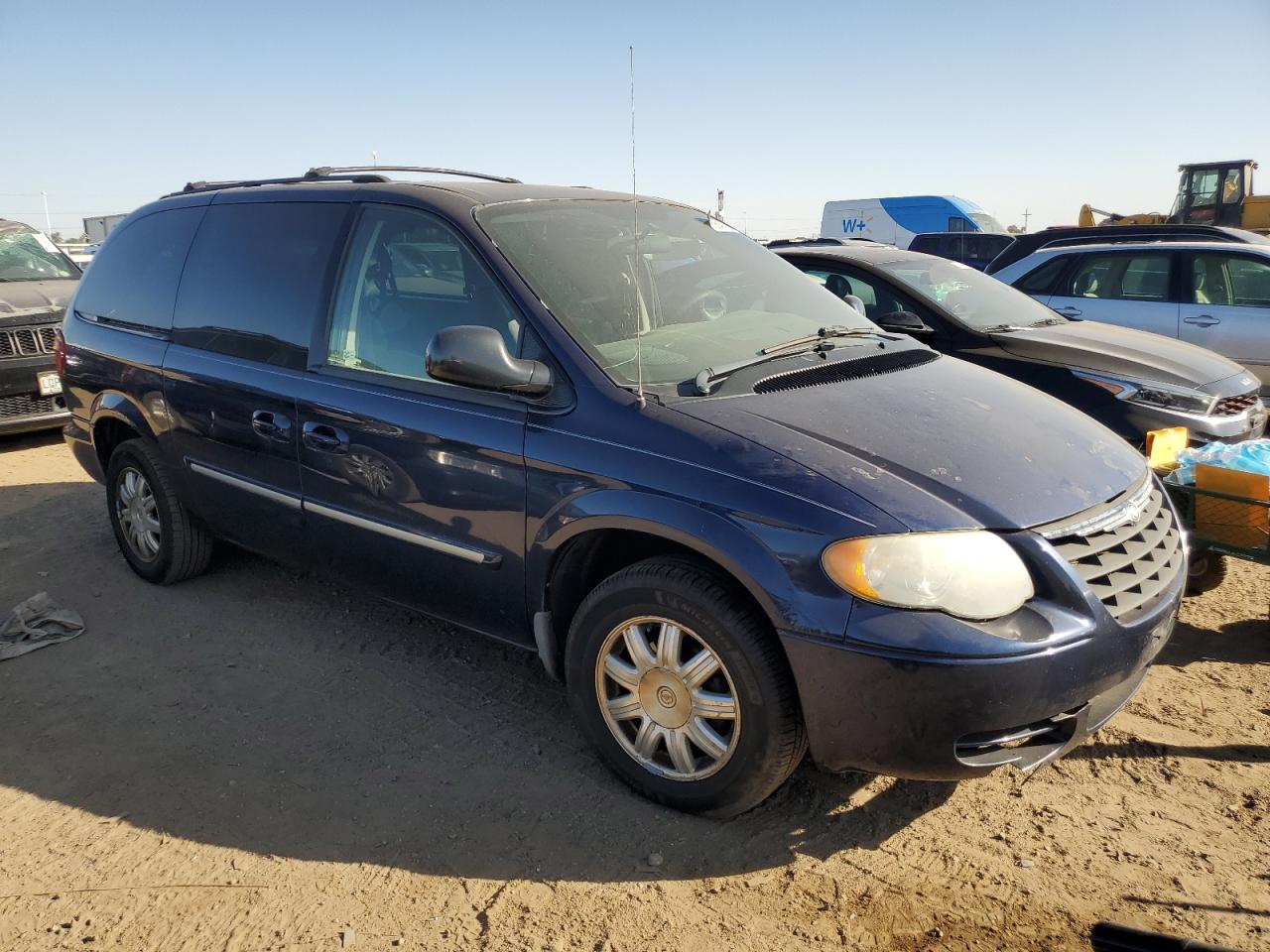 2006 Chrysler Town & Country - Image 4