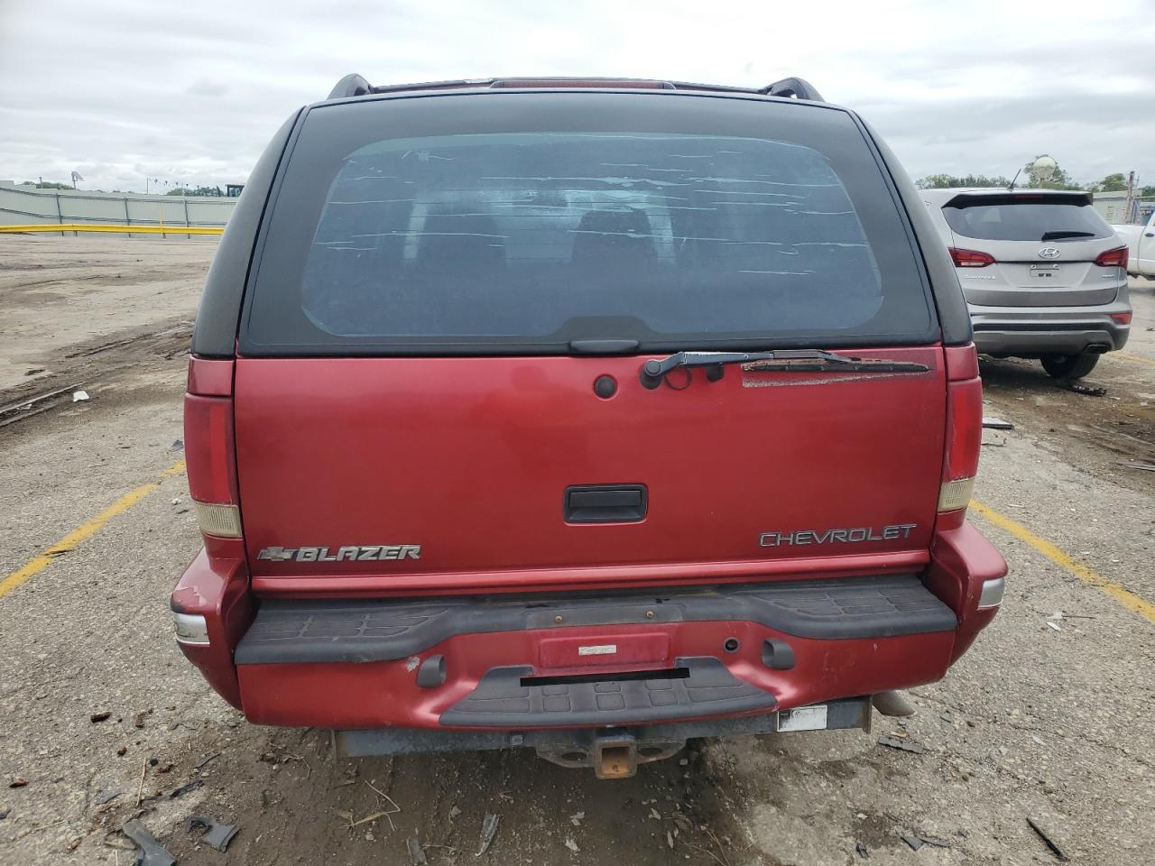 2000 Chevrolet Blazer VIN: 1GNDT13W3Y2133969 Lot: 72696734