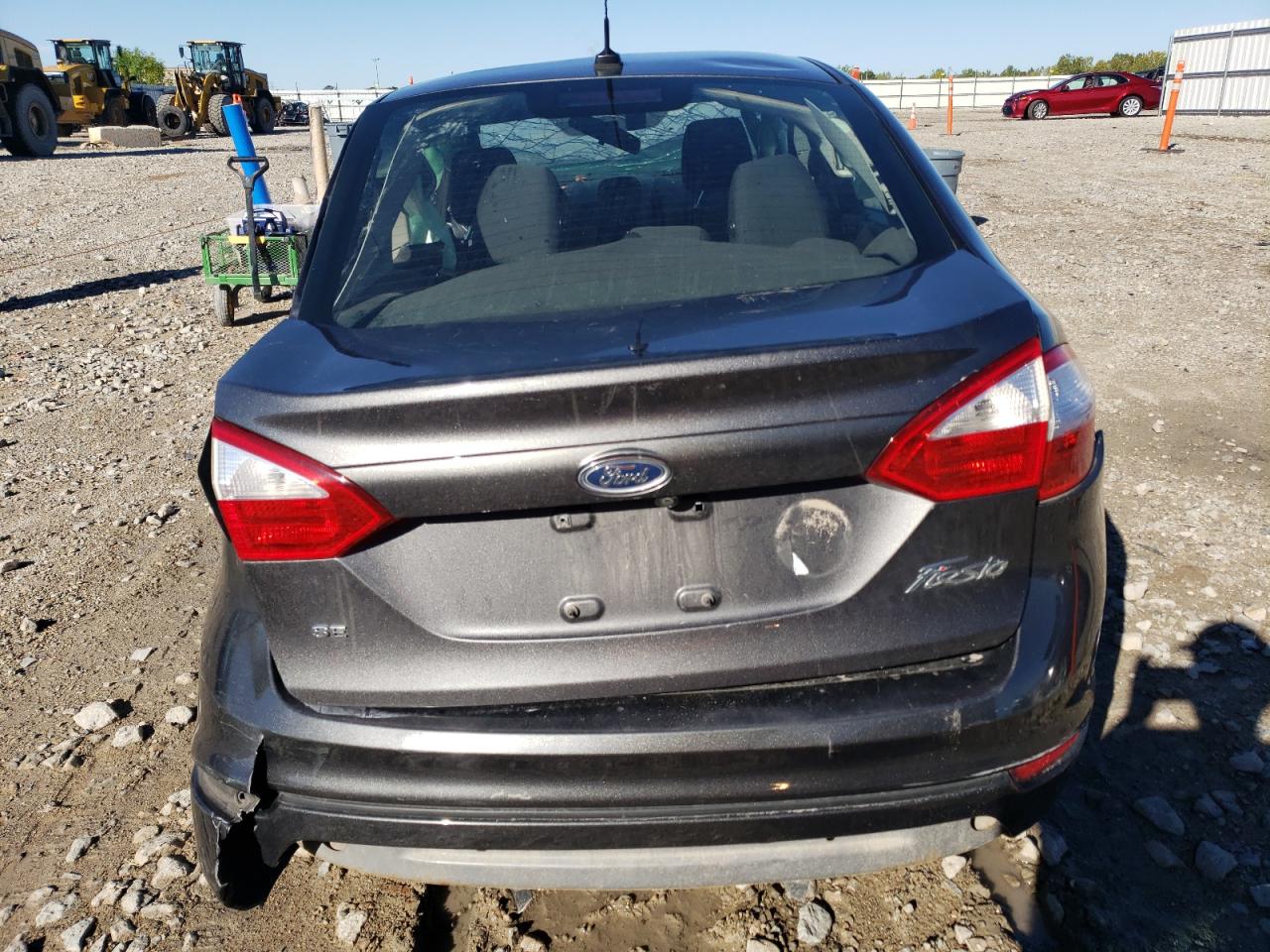 3FADP4BJ5JM128667 2018 Ford Fiesta Se