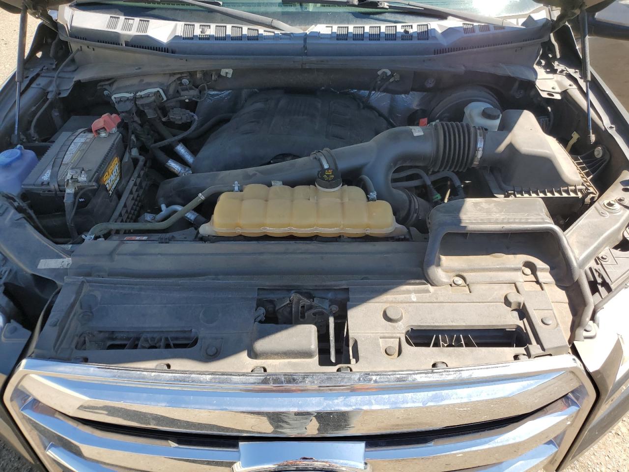 2015 Ford F-150 - Image 11