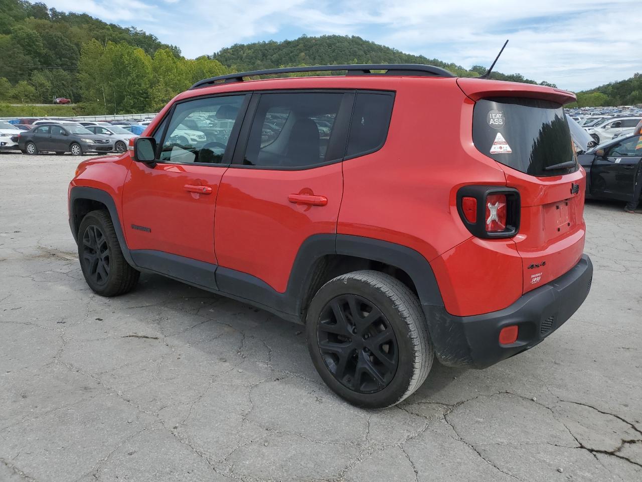 VIN ZACCJBBB5HPG24452 2017 JEEP RENEGADE no.2