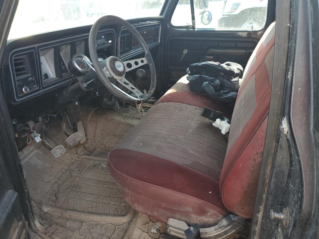 1976 Ford F350 VIN: F37MNA76266 Lot: 69080184