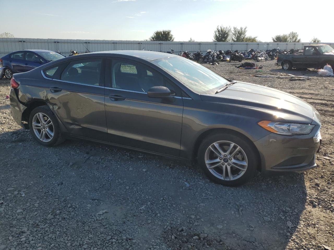 VIN 3FA6P0HD6JR267583 2018 FORD FUSION no.4