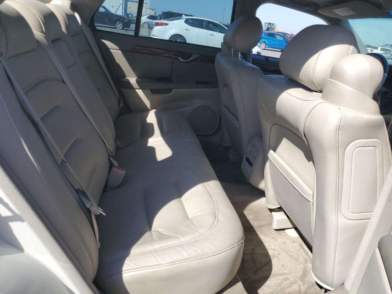 2003 Cadillac Deville VIN: 1G6KD54Y53U239733 Lot: 72066064