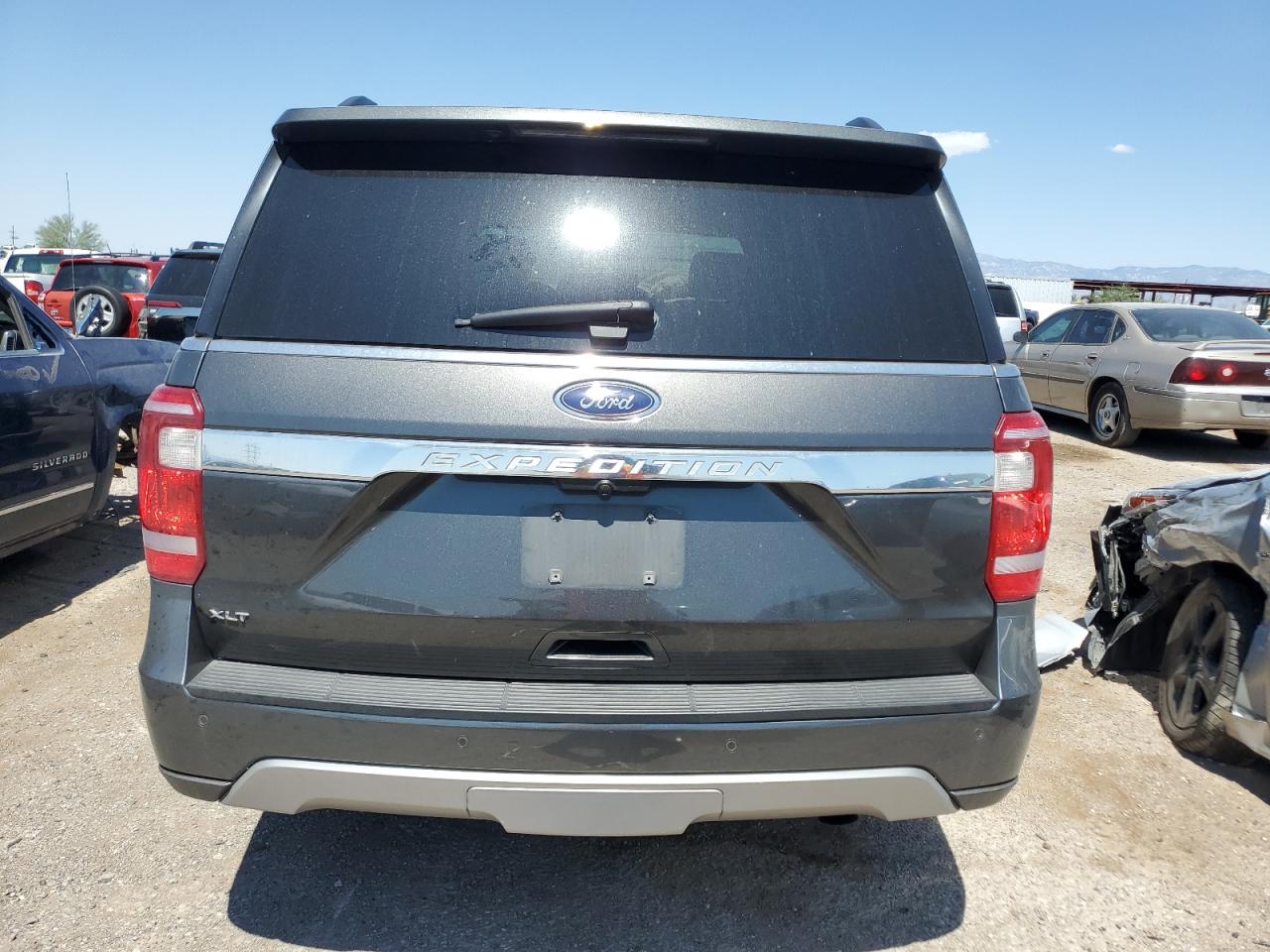 2020 Ford Expedition Xlt VIN: 1FMJU1HT9LEA92614 Lot: 70136334