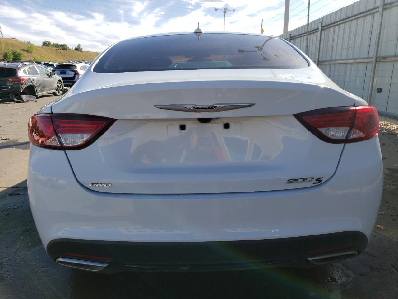 2016 Chrysler 200 S VIN: 1C3CCCDG1GN151573 Lot: 72402934