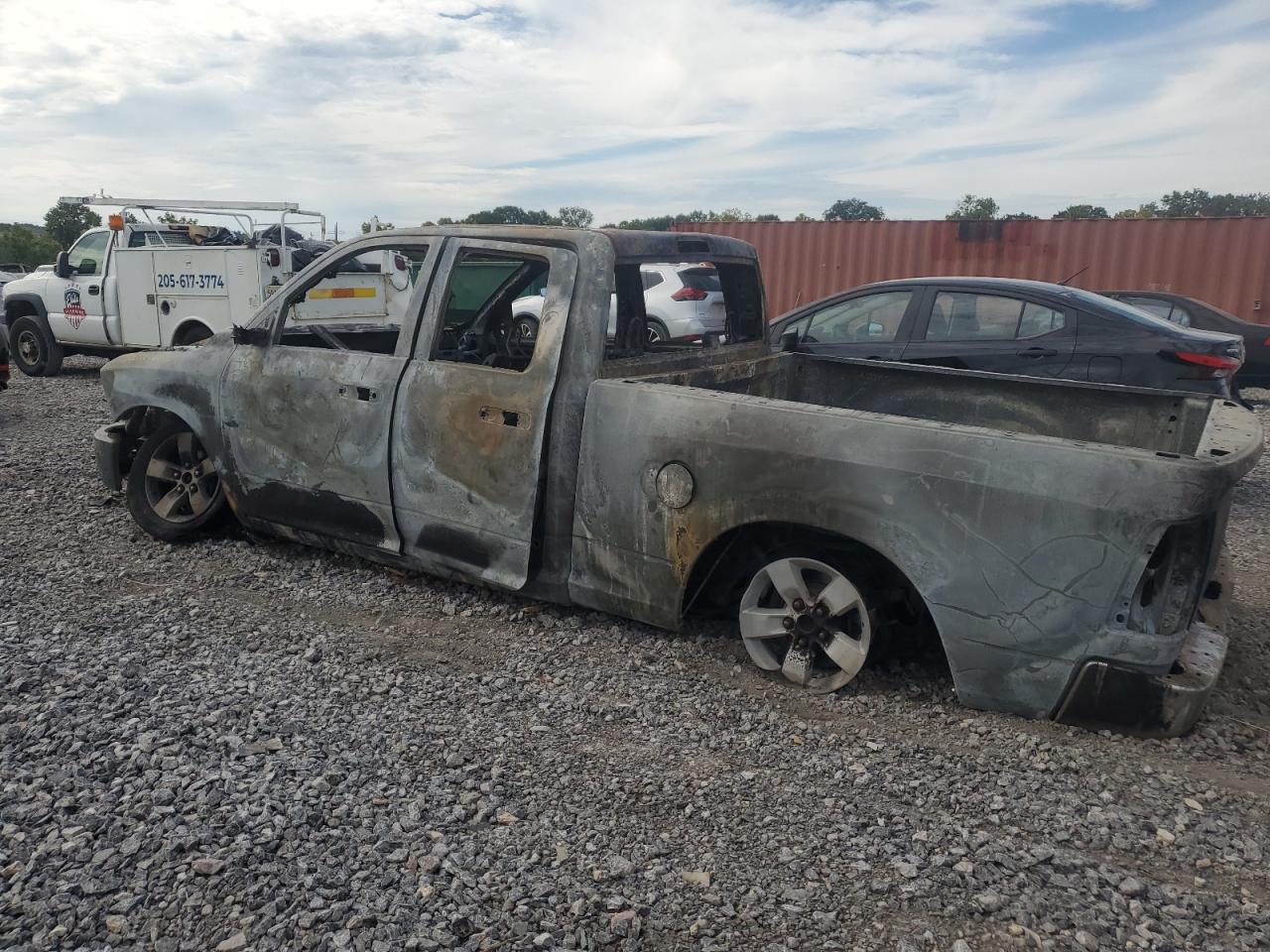 2015 RAM 1500 - Image 2
