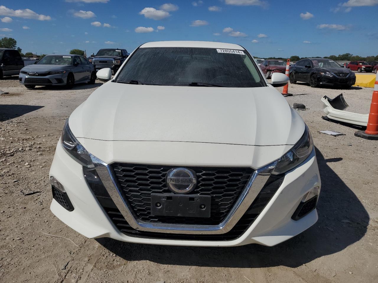 2020 Nissan Altima - Image 5
