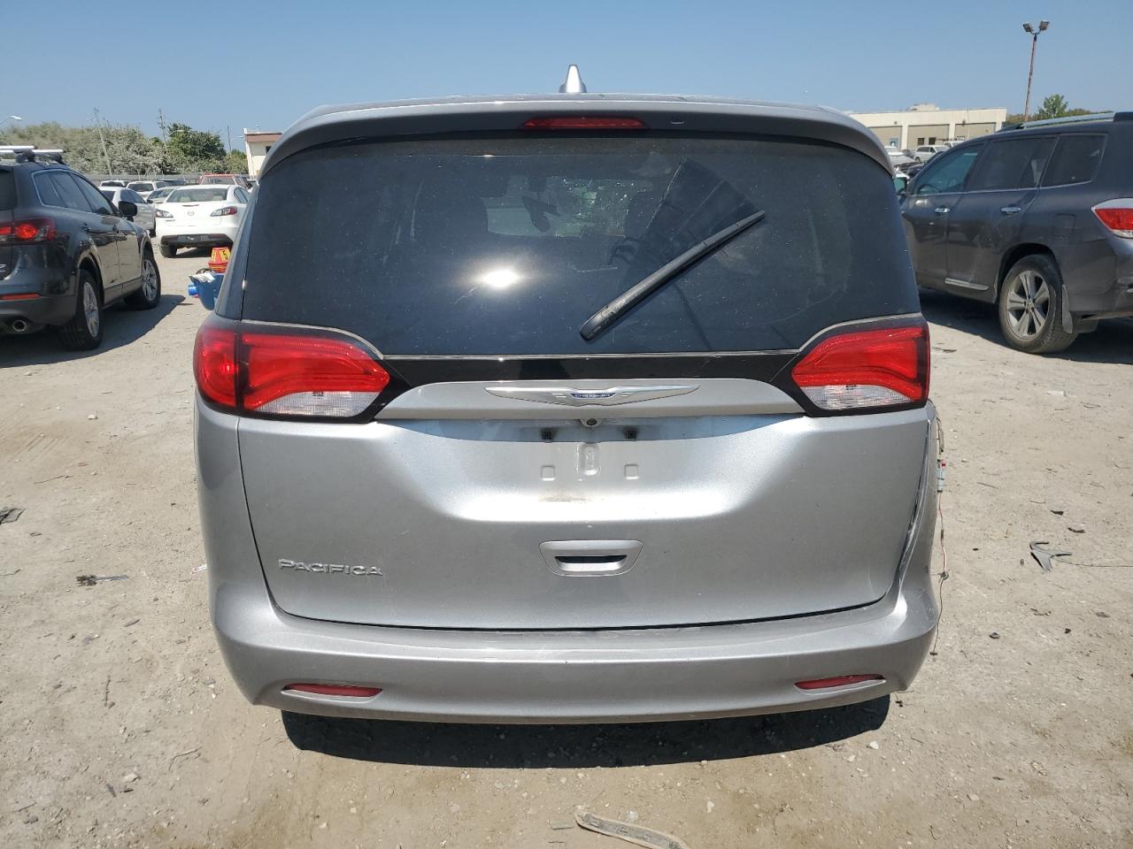 2017 Chrysler Pacifica Touring VIN: 2C4RC1DG0HR511236 Lot: 71306554