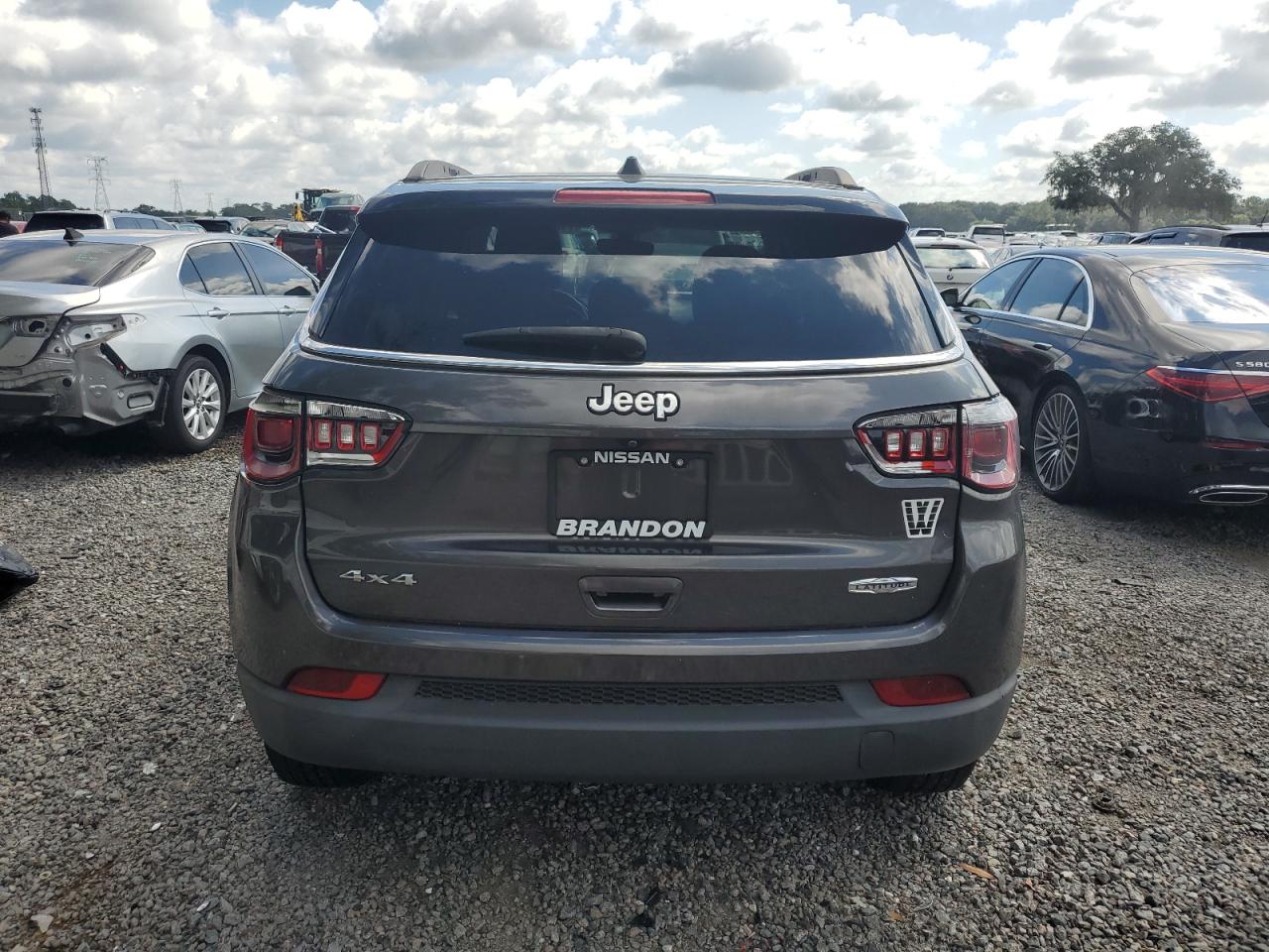 3C4NJDBB1JT161633 2018 Jeep Compass Latitude