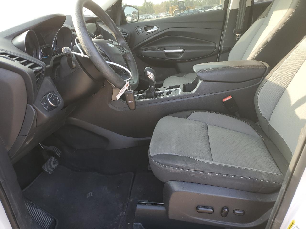 1FMCU9GD7KUB85976 2019 Ford Escape Se