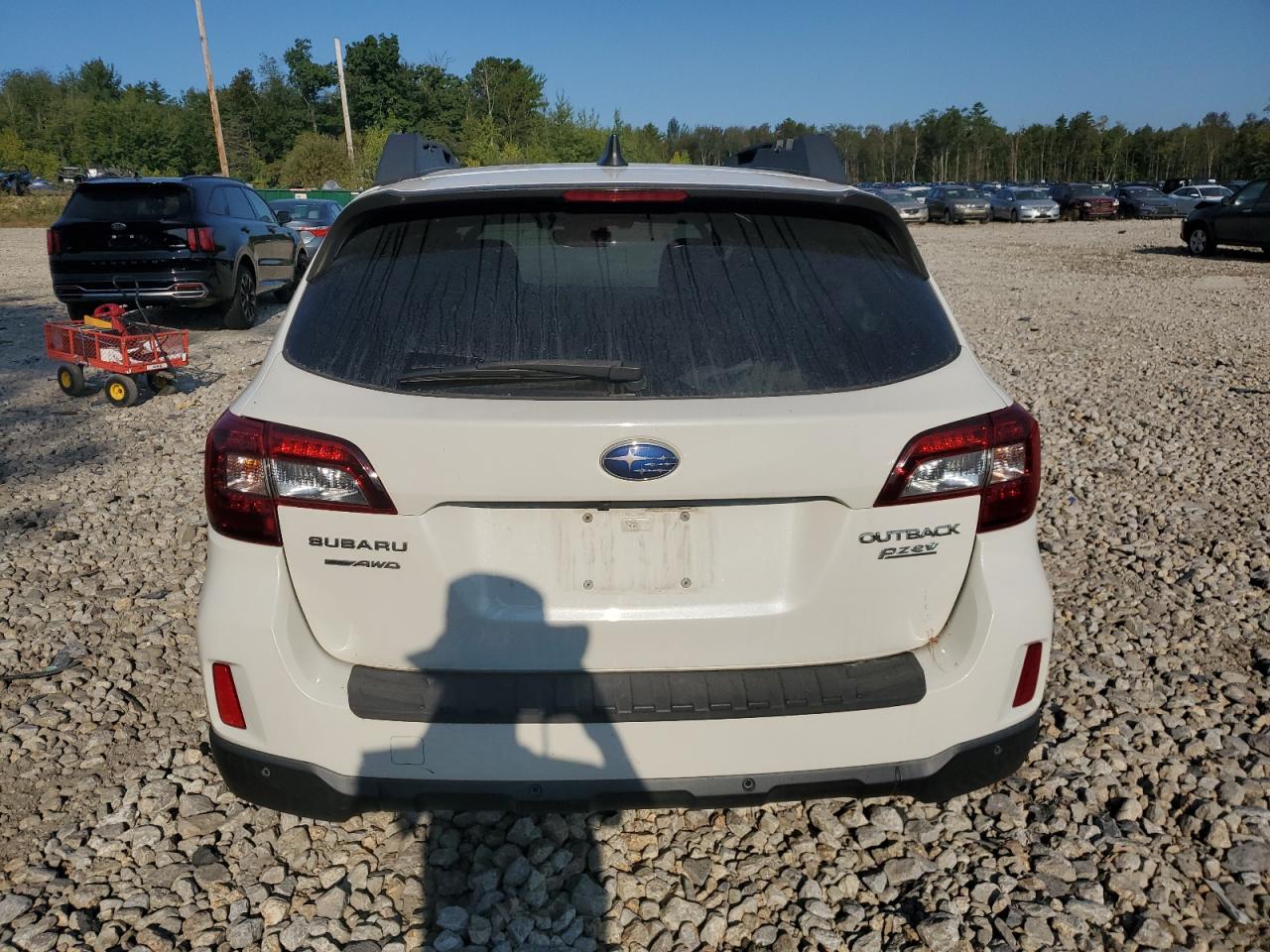 2017 Subaru Outback 2.5I Limited VIN: 4S4BSANC0H3388011 Lot: 70121814