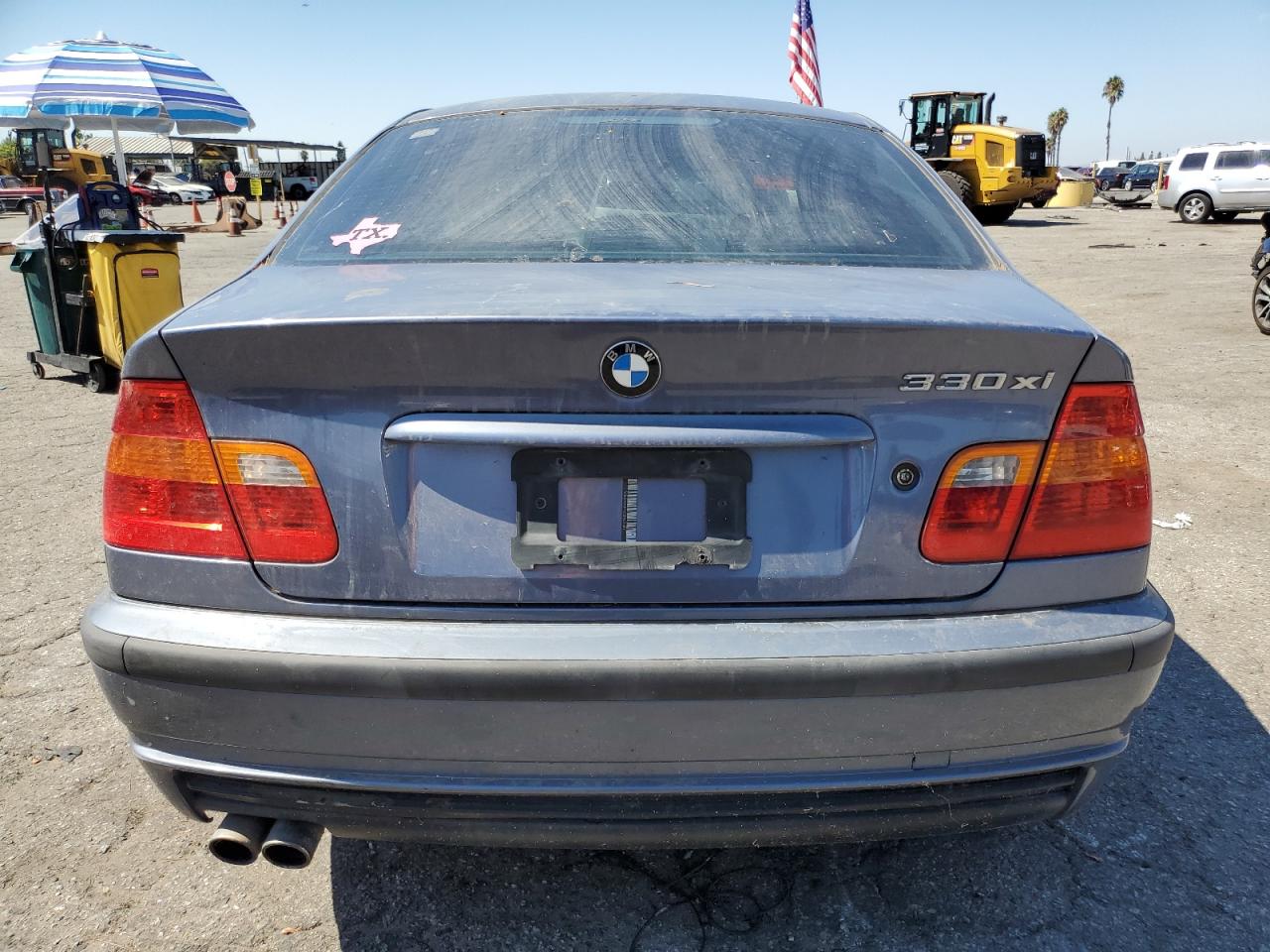 2003 BMW 330 Xi VIN: WBAEW53403PN31031 Lot: 71236924