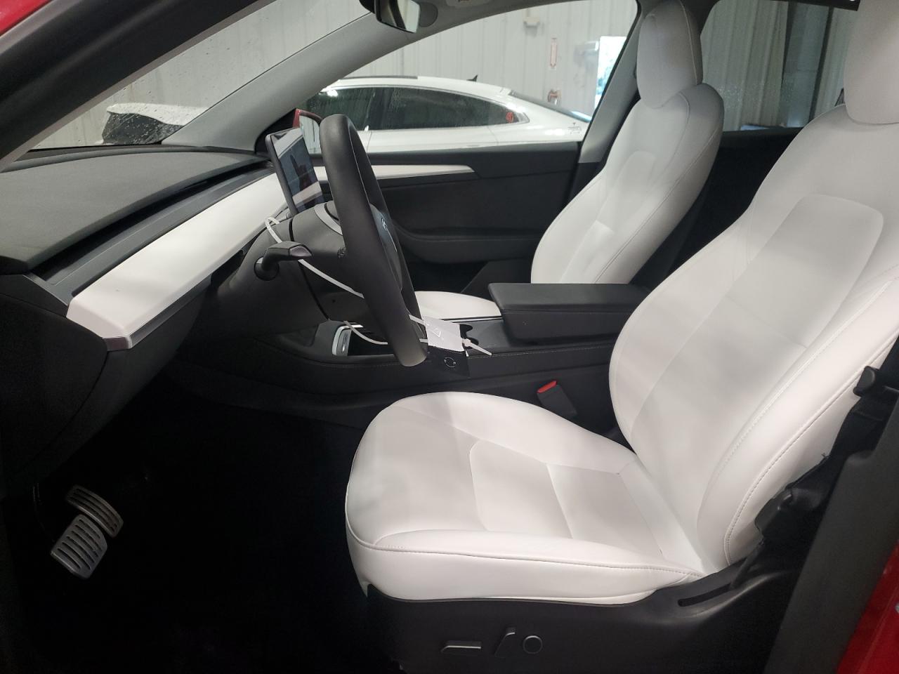 7SAYGDEFXPF587048 2023 Tesla Model Y