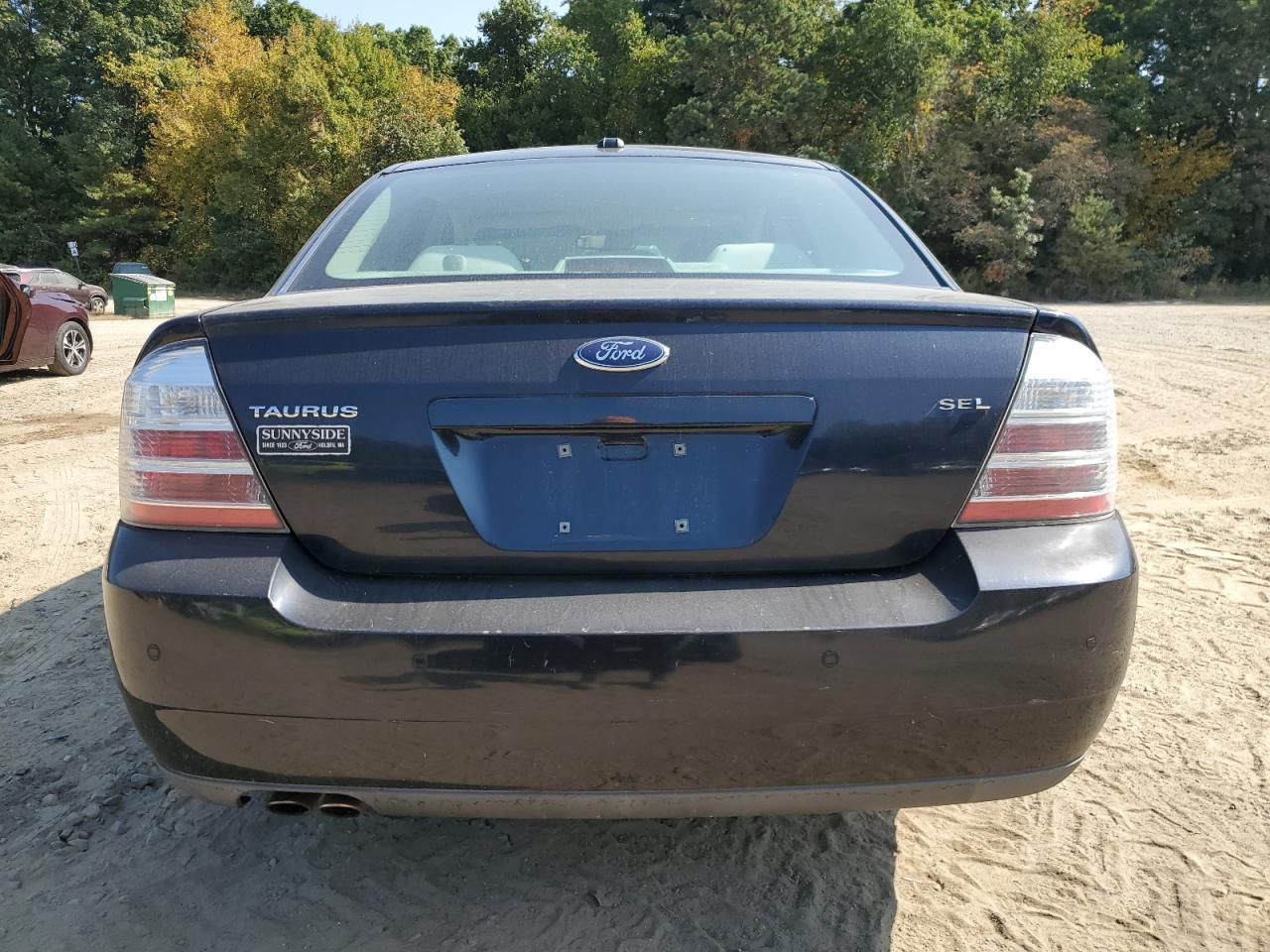 2009 Ford Taurus - Image 6