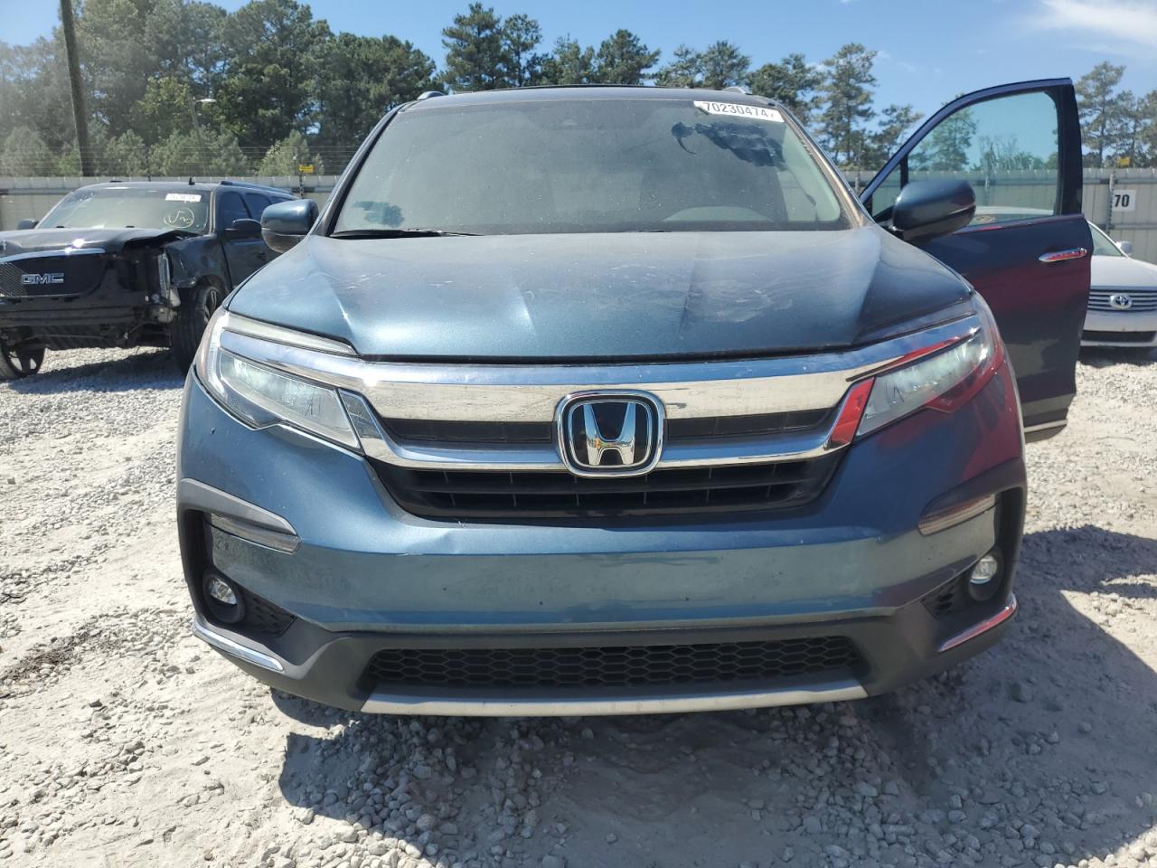 2019 Honda Pilot Touring VIN: 5FNYF5H65KB004721 Lot: 70230474