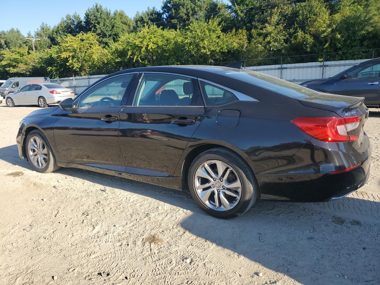 1HGCV1F11KA085501 2019 HONDA ACCORD - Image 2