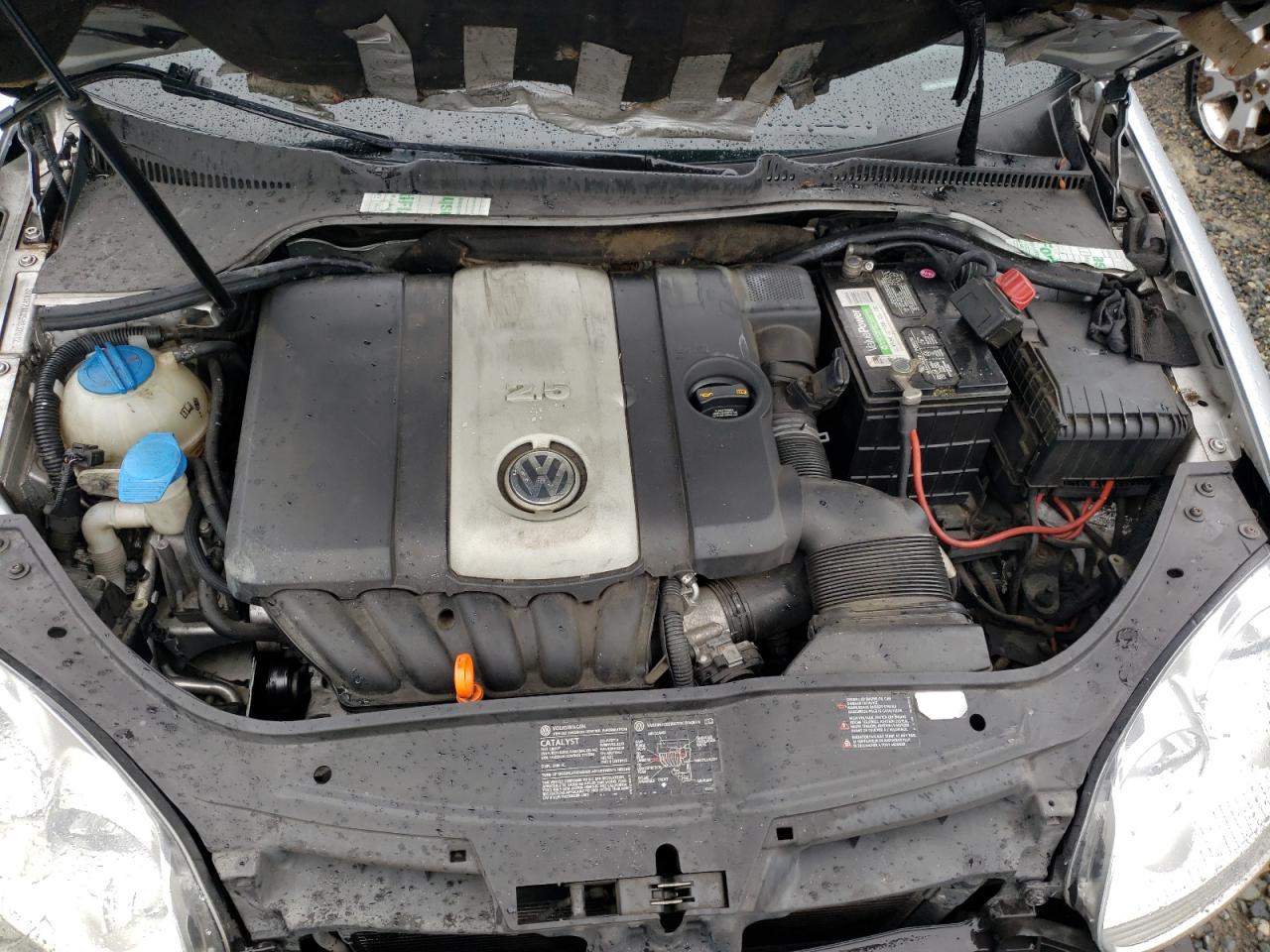 2005 Volkswagen Jetta - Image 11
