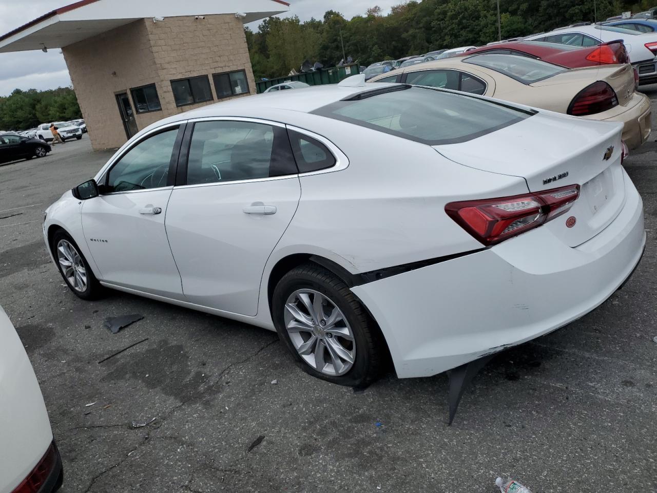 1G1ZD5ST4KF148709 2019 CHEVROLET MALIBU - Image 2