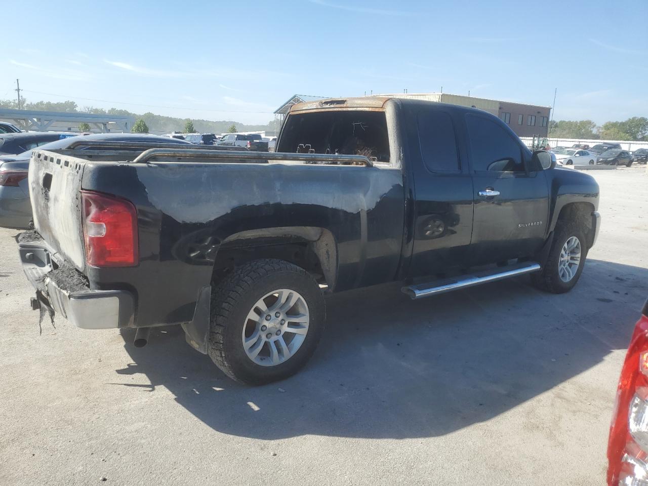 2010 Chevrolet Silverado - Image 3