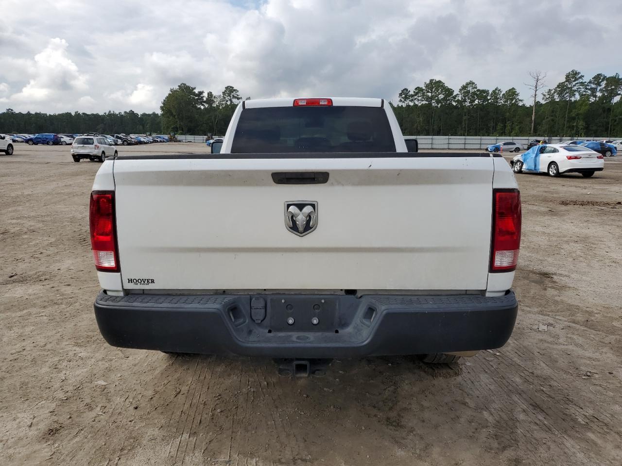 3C6JR6DT5KG522369 2019 Ram 1500 Classic Tradesman