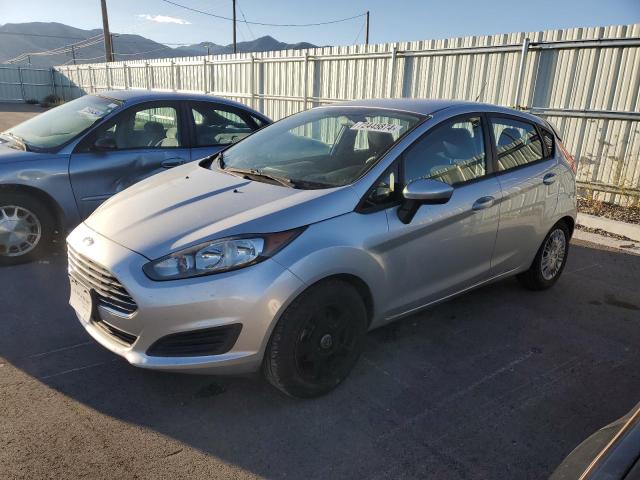  FORD FIESTA 2014 Сріблястий