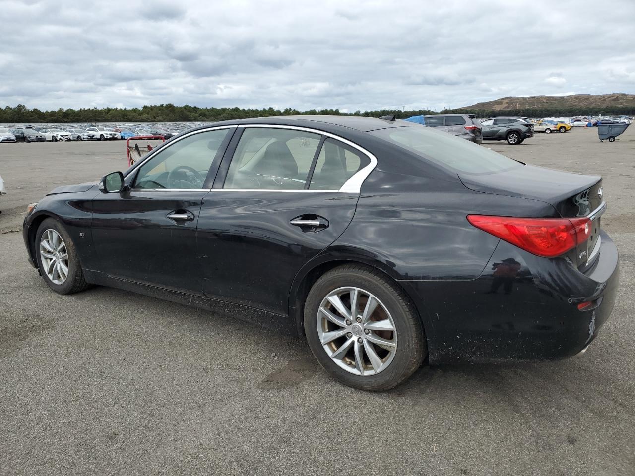 VIN JN1BV7AR9EM699101 2014 INFINITI Q50 no.2