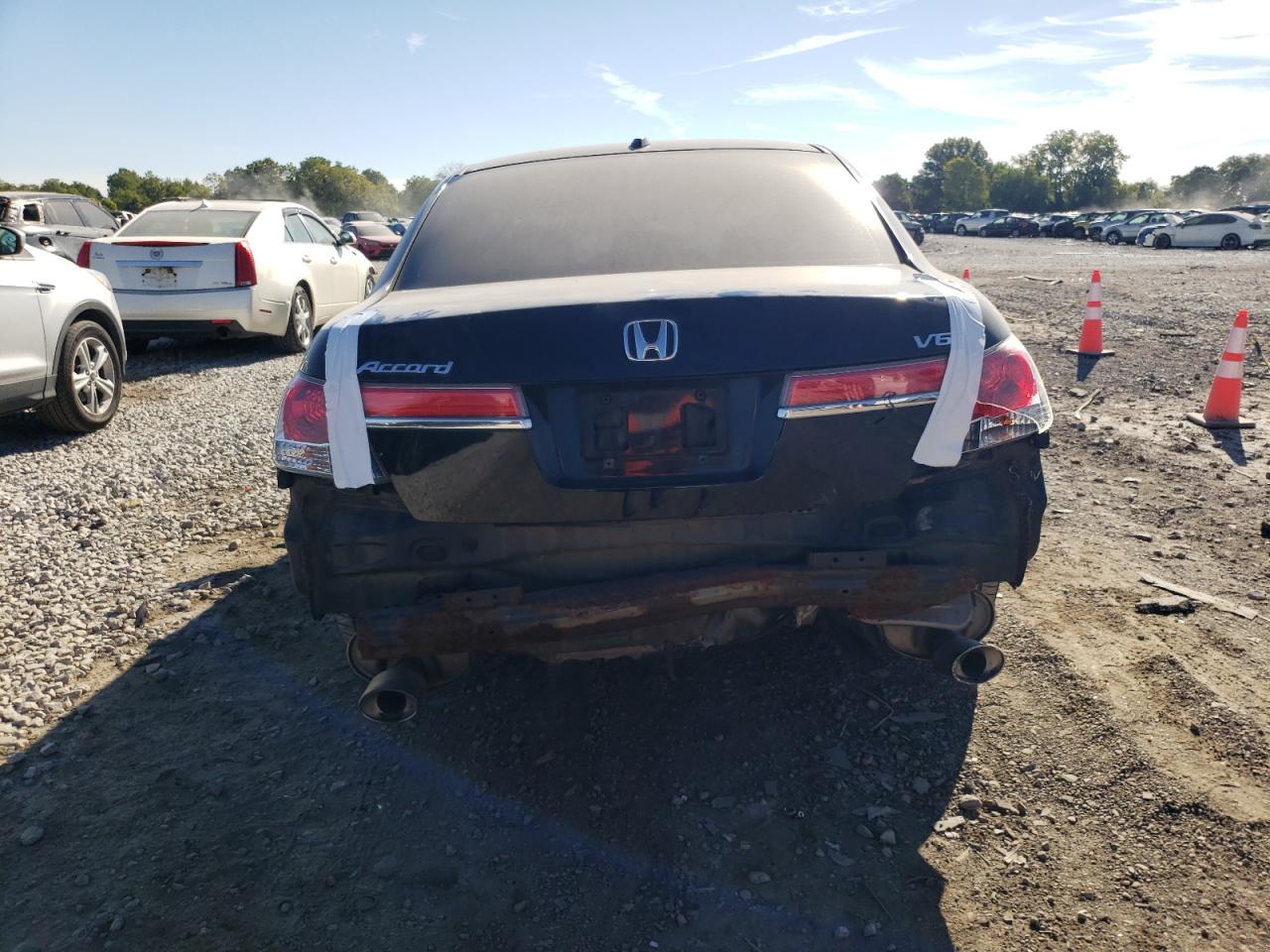 1HGCP3F85BA011467 2011 Honda Accord Exl