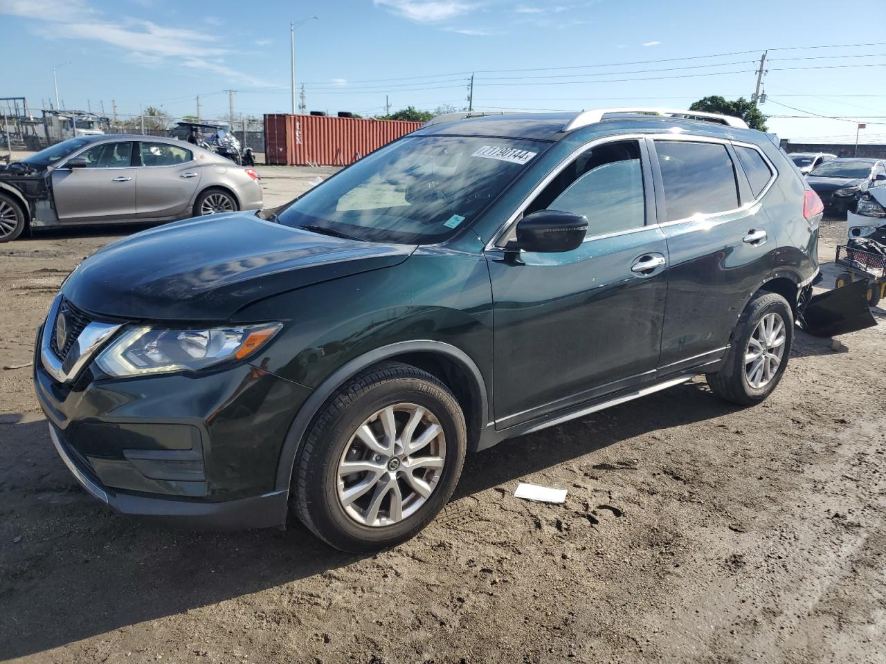 5N1AT2MT6JC702637 2018 NISSAN ROGUE - Image 1