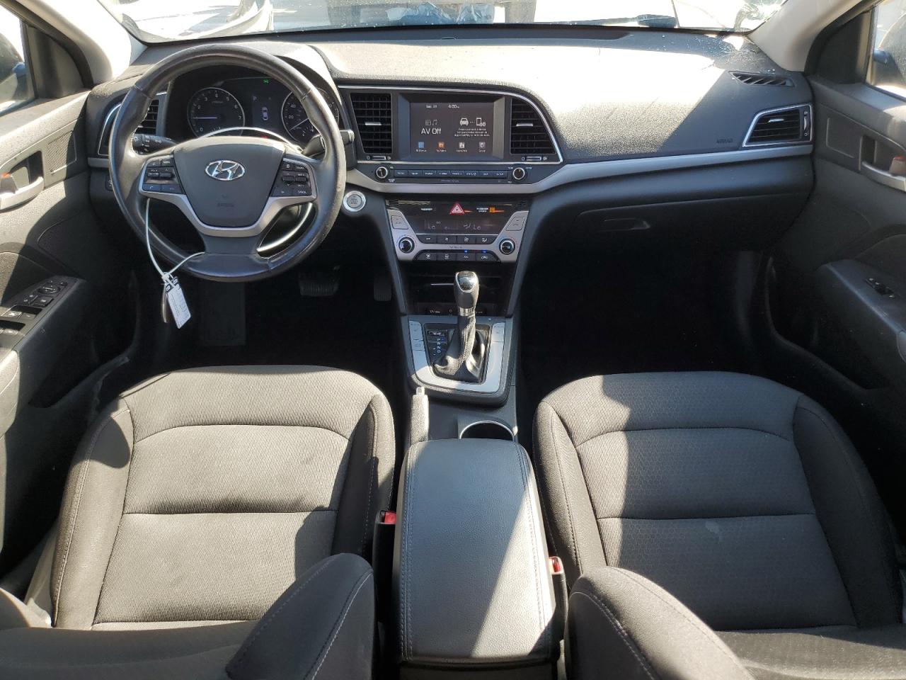 5NPD84LF9HH163777 2017 Hyundai Elantra Se