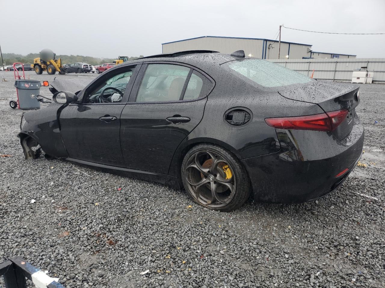 2019 Alfa Romeo Giulia - Image 2