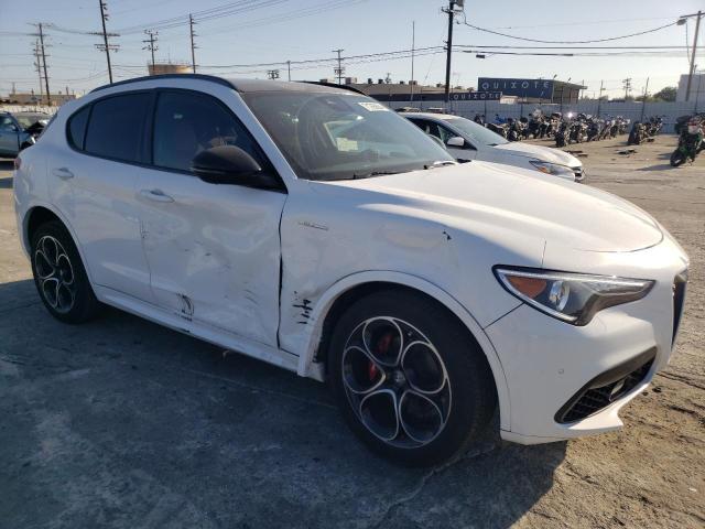 ZASPAKBN5N7D47295 Alfa Romeo Stelvio TI 4