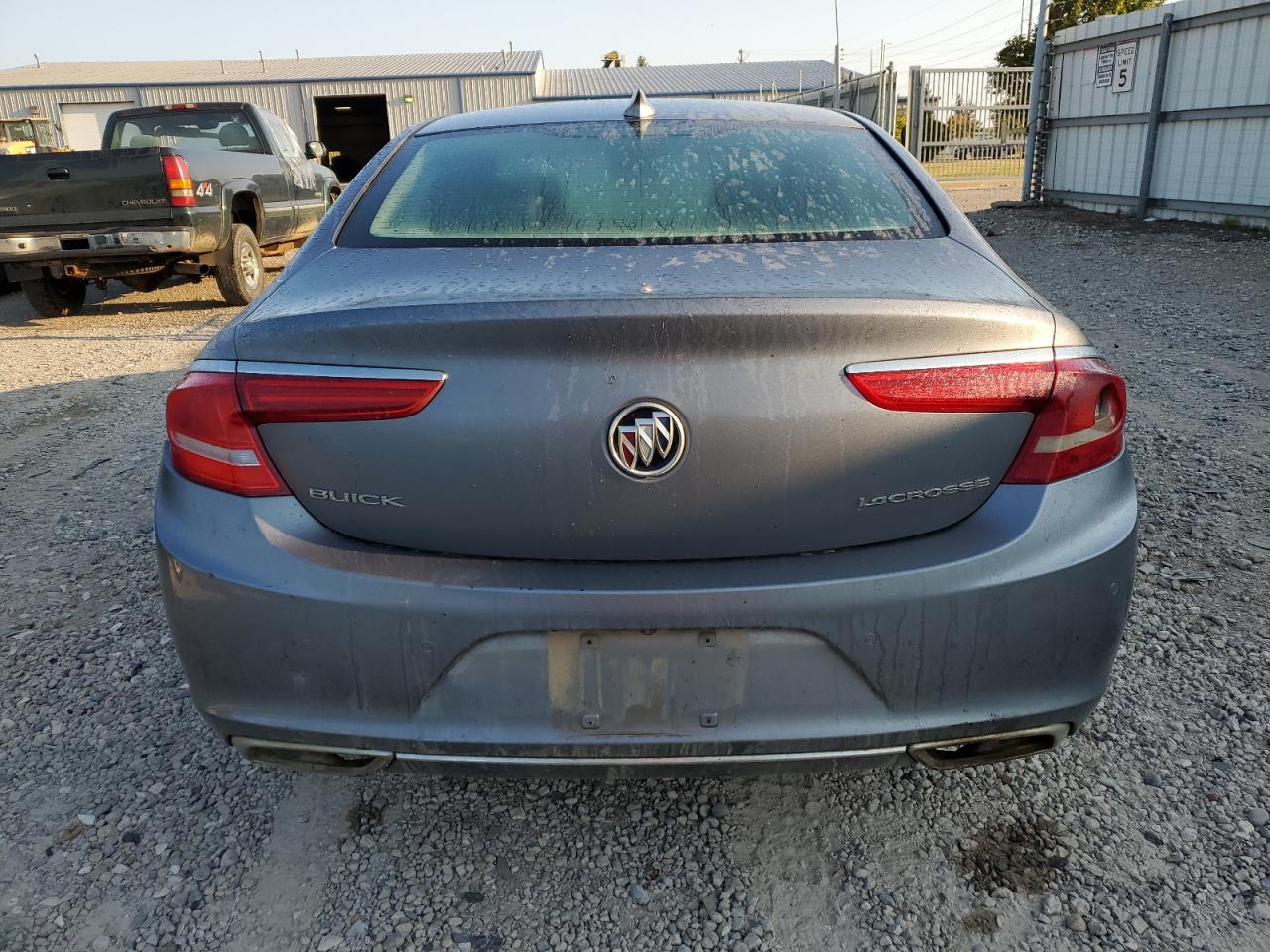 2018 Buick Lacrosse Essence VIN: 1G4ZP5SS5JU120378 Lot: 70987854