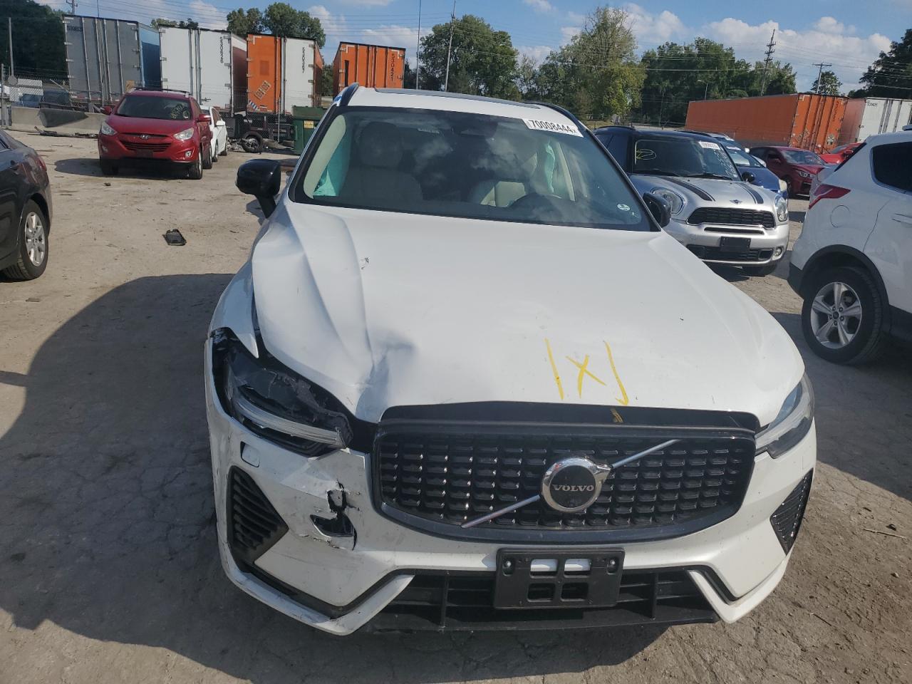 VIN YV4H60DW5P1374587 2023 VOLVO XC60 PLUS no.5