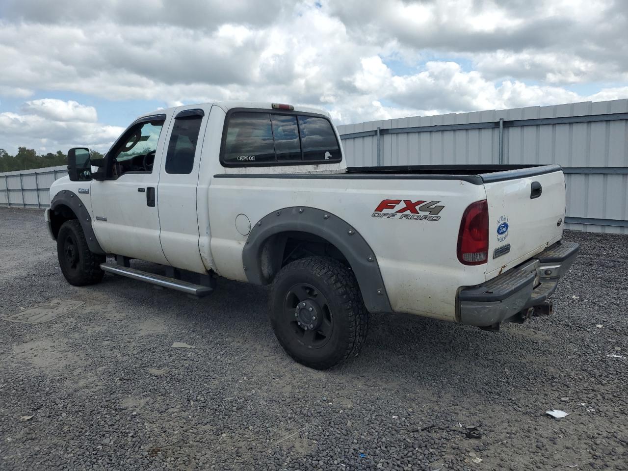 2005 Ford F250 - Image 2