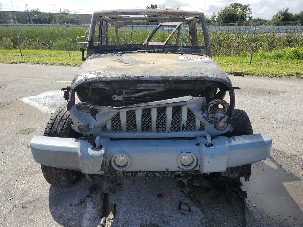 2017 Jeep Wrangler - Image 5