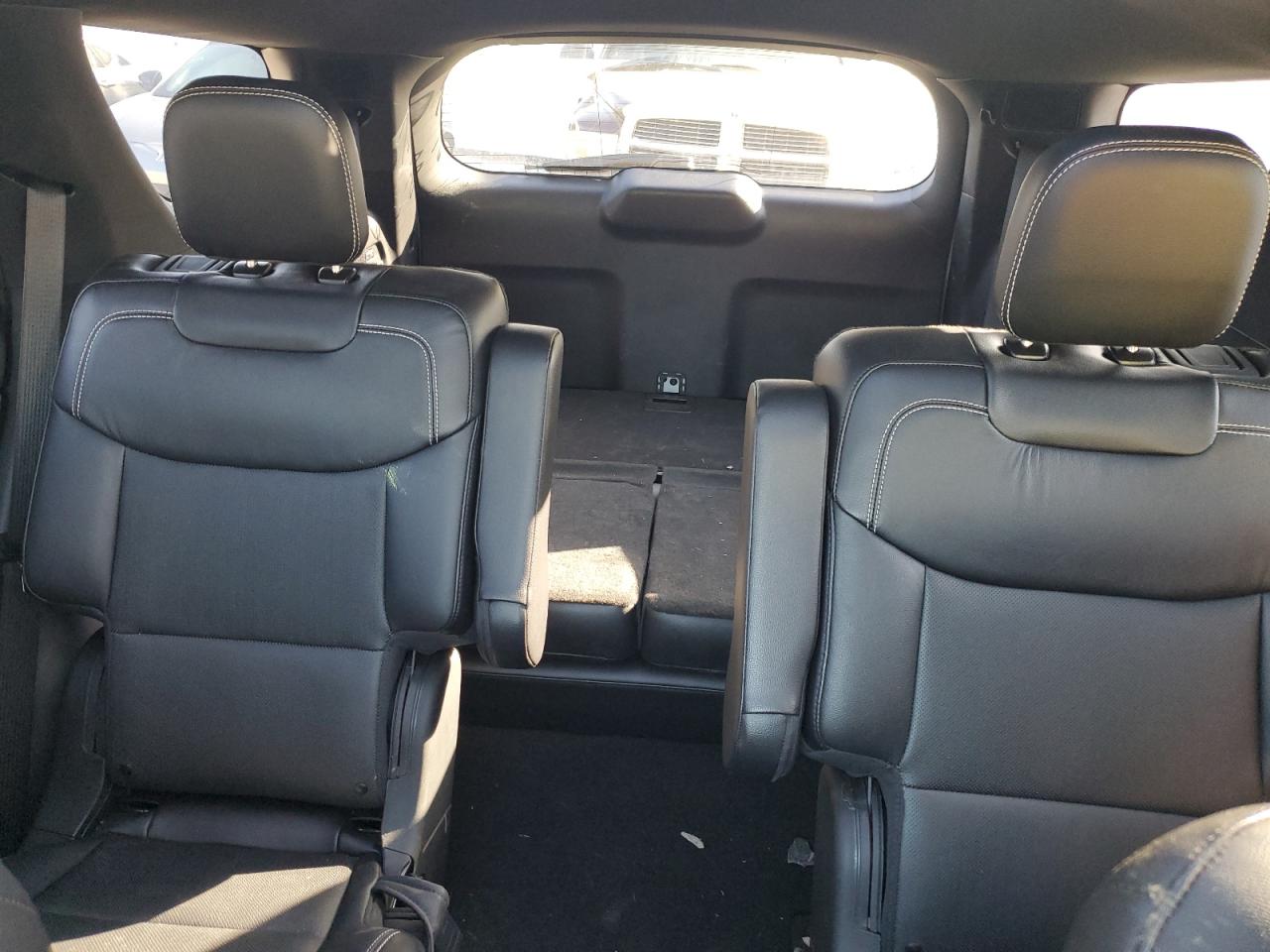2022 Ford Explorer - Image 10