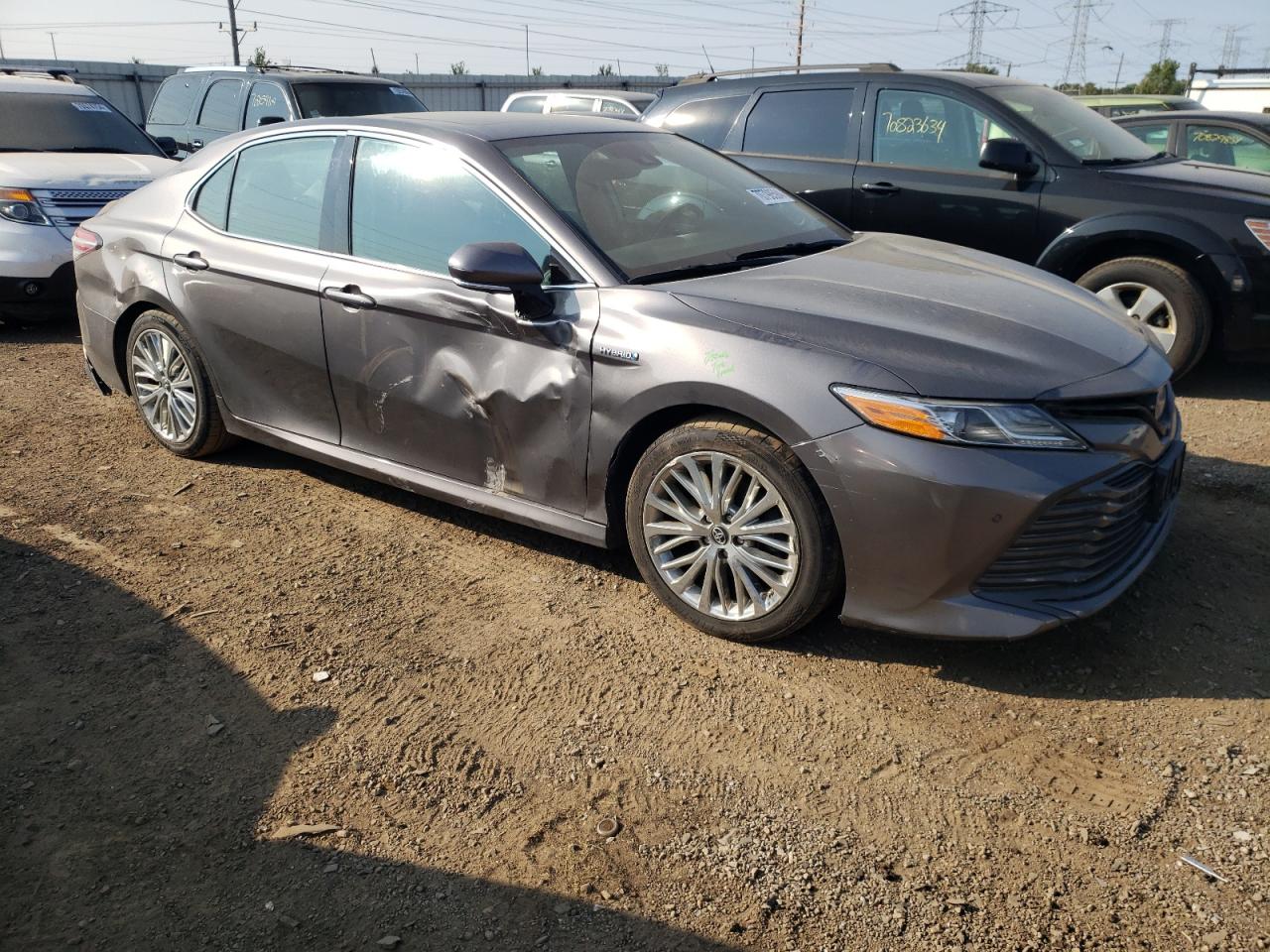 VIN 4T1B21HK6KU511587 2019 TOYOTA CAMRY no.4