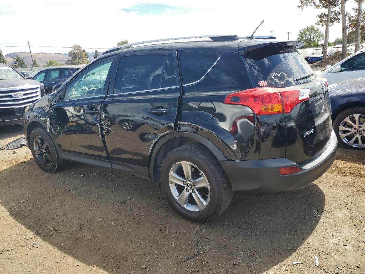 2015 Toyota RAV 4 - Image 2