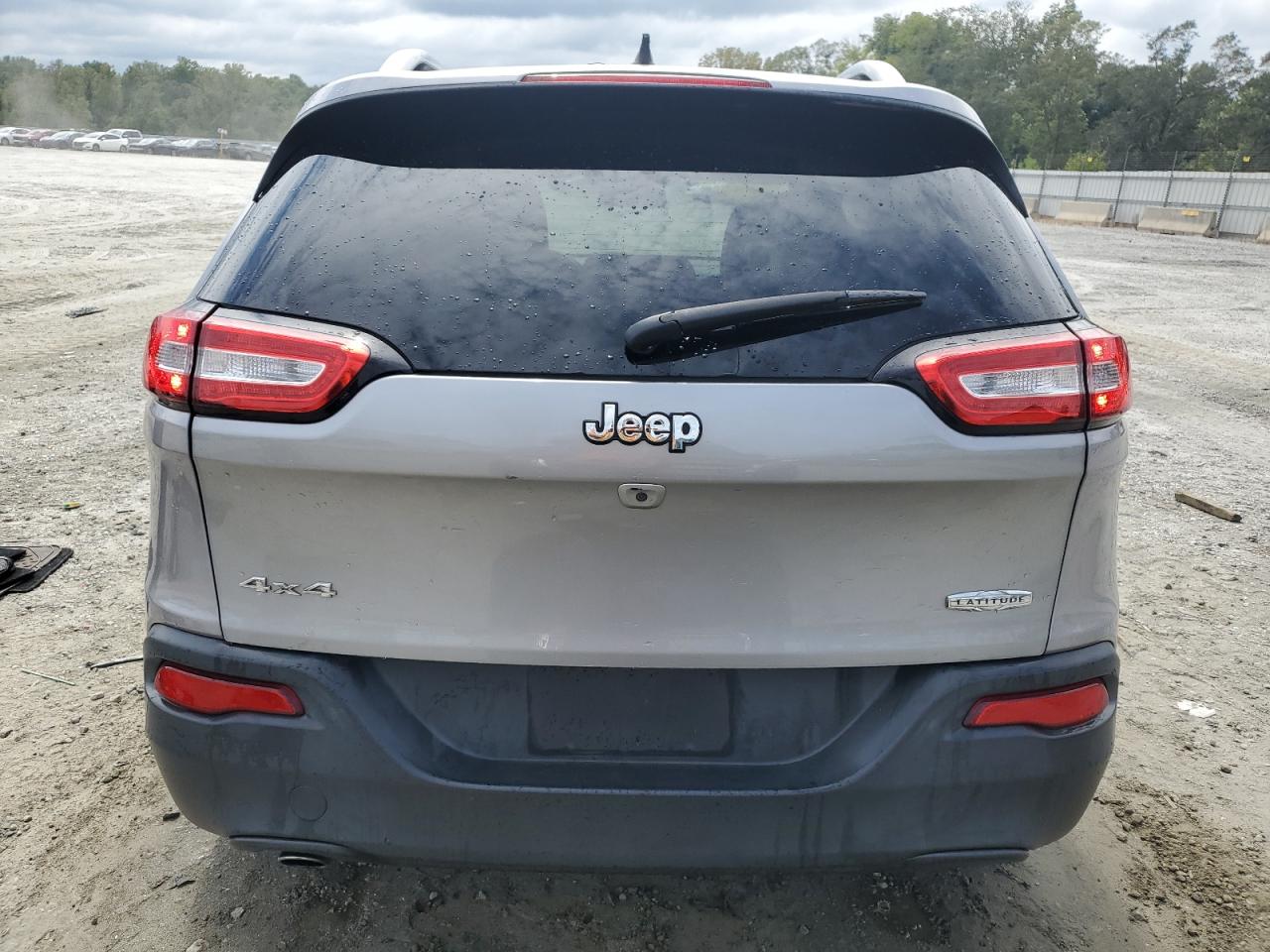 2016 Jeep Cherokee Latitude VIN: 1C4PJMCB3GW196913 Lot: 71659204