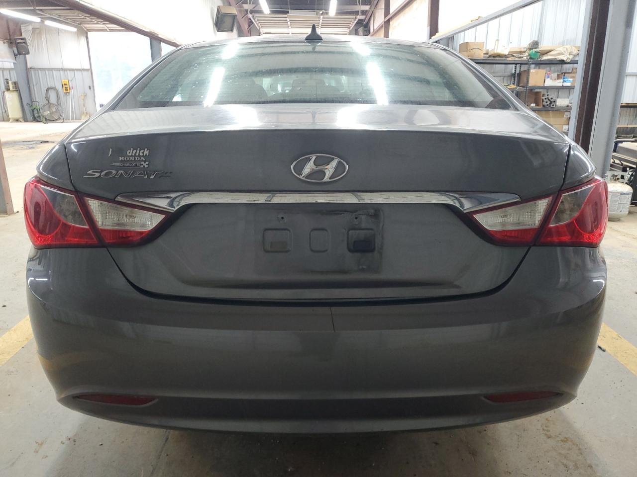 5NPEB4AC4DH725979 2013 Hyundai Sonata Gls