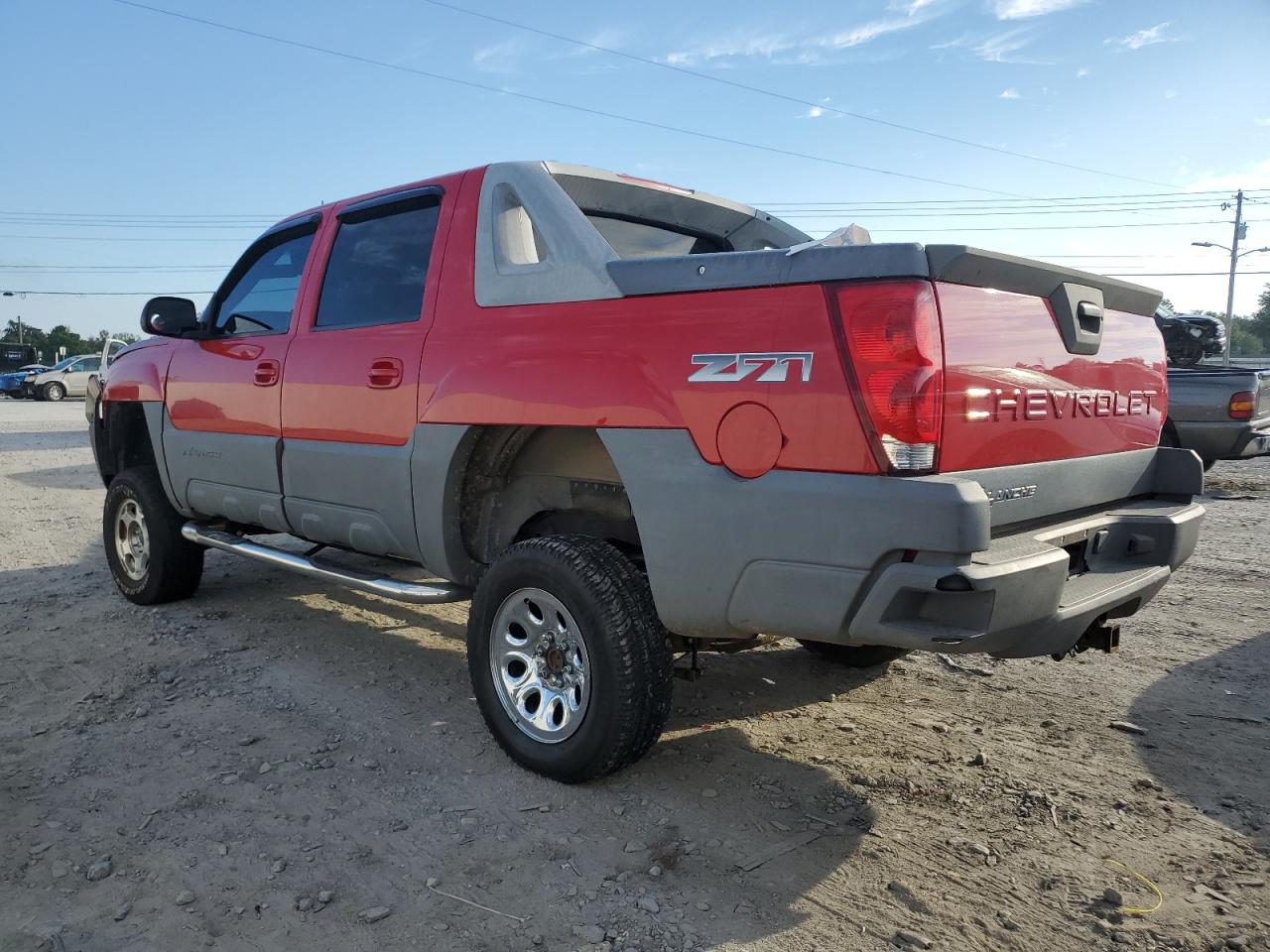 2002 Chevrolet Avalanche - Image 2