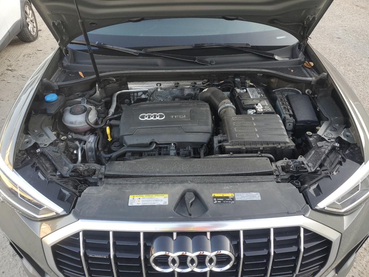 WA1EECF33K1072635 2019 Audi Q3 Premium Plus S-Line