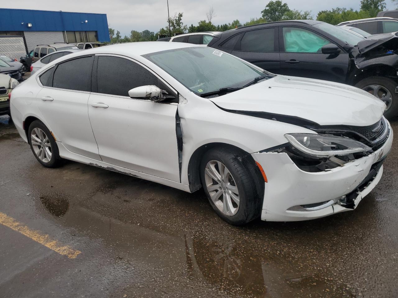 VIN 1C3CCCAB8FN500283 2015 CHRYSLER 200 no.4