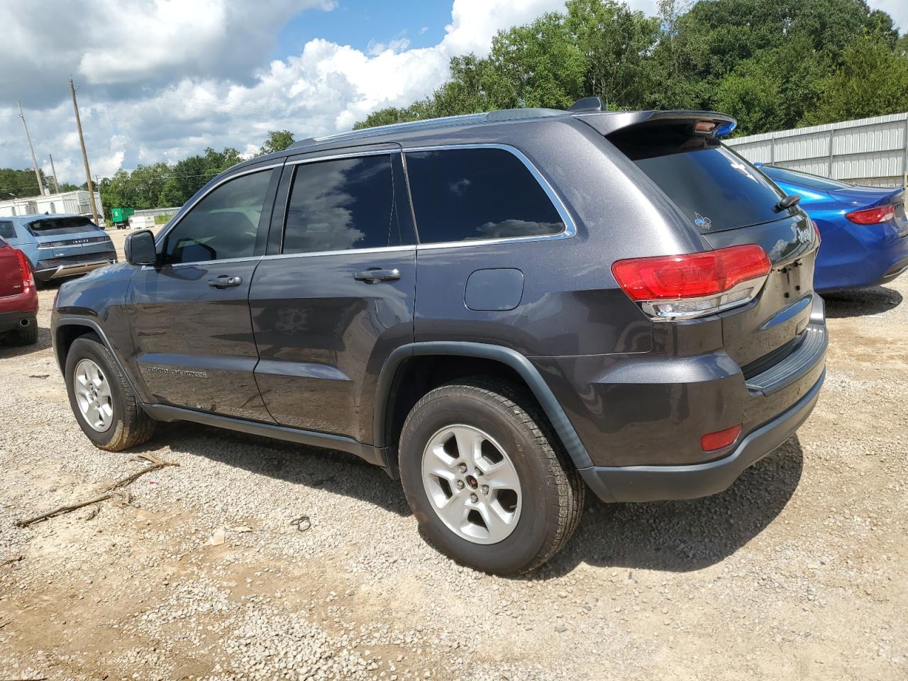 1C4RJEAG9HC696252 2017 JEEP GRAND CHEROKEE - Image 2