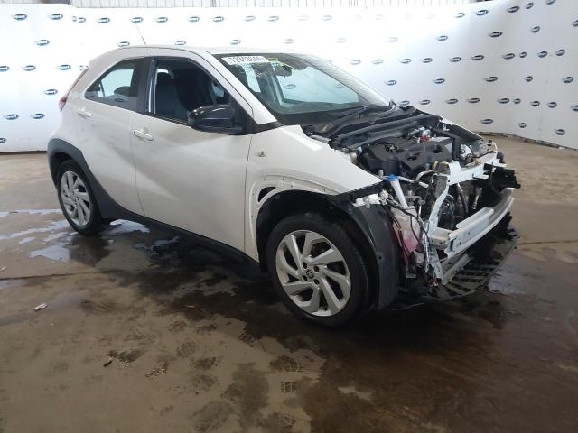 2022 TOYOTA AYGO X PUR