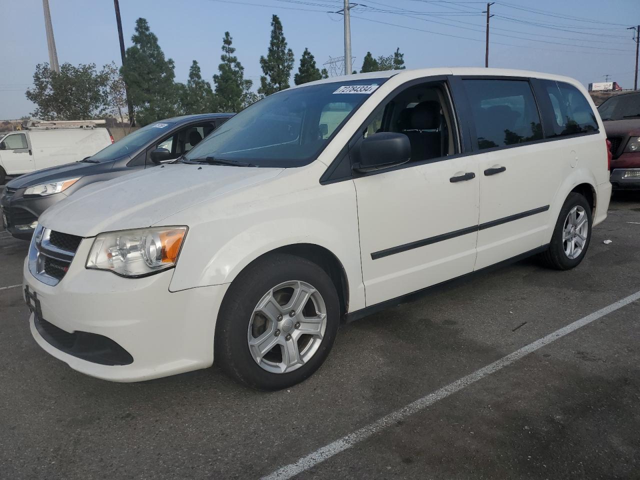 2013 Dodge Caravan - Image 1