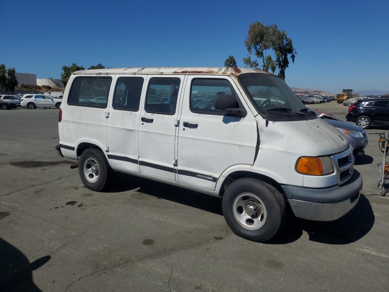 2B4HB15Y01K506121 2001 Dodge Ram Wagon B1500